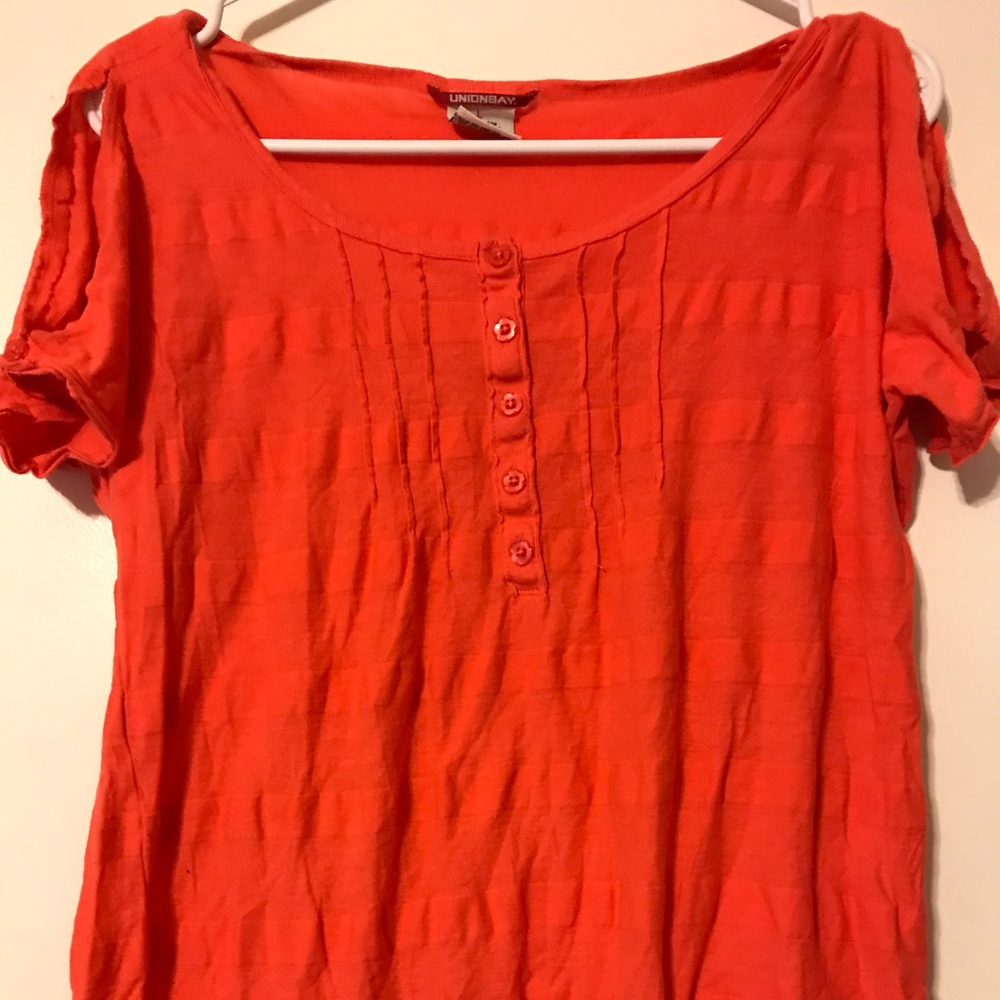 Short sleeve shirt